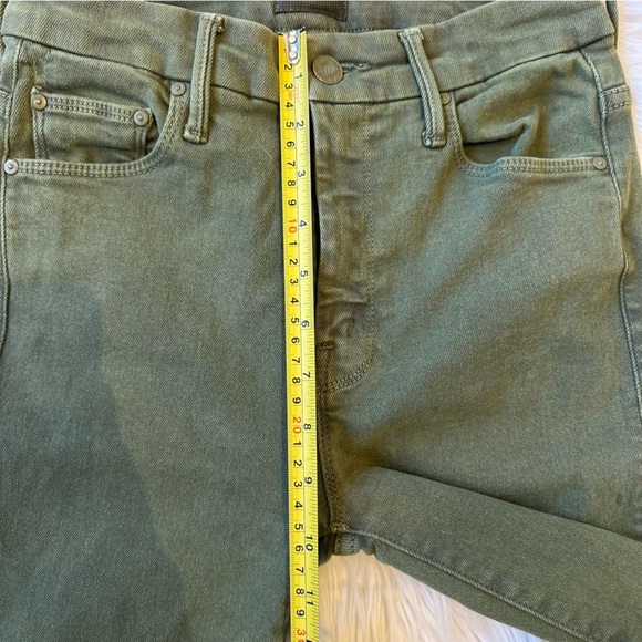 Mother The Looker Ankle Fray Jeans in ‘Second Chance.’ - Picture 11 of 12